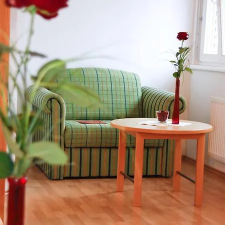 Raiffeisenhof Apartment *