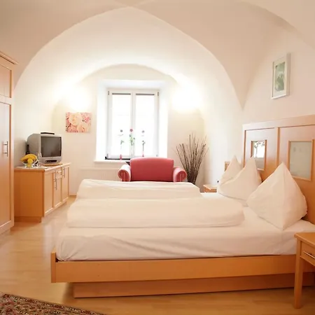 Raiffeisenhof Apartment Ehrenhausen
