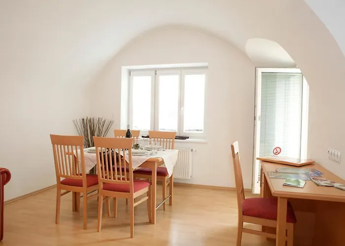 شقة Raiffeisenhof إيهرينهاوزين